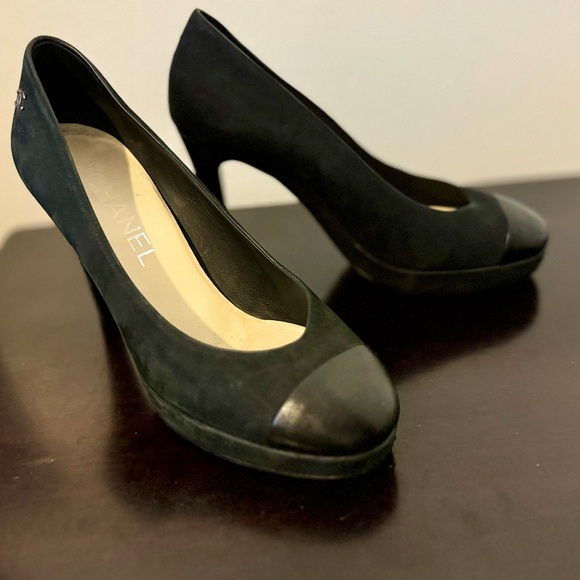 Chanel Shoes - Picture 2 of 14